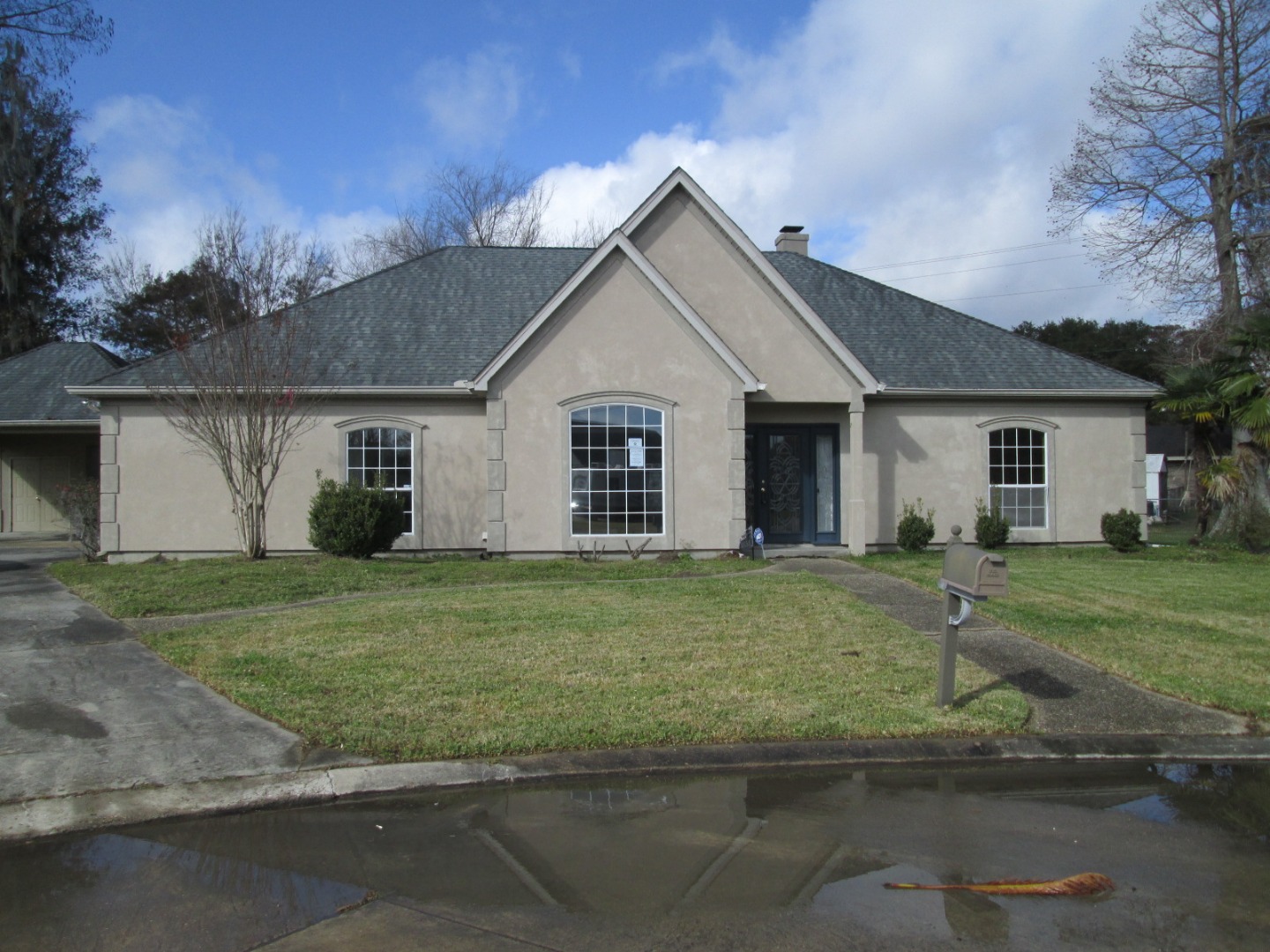 1353 Arbor CircleMorgan City, LA, 70380Saint Mary County