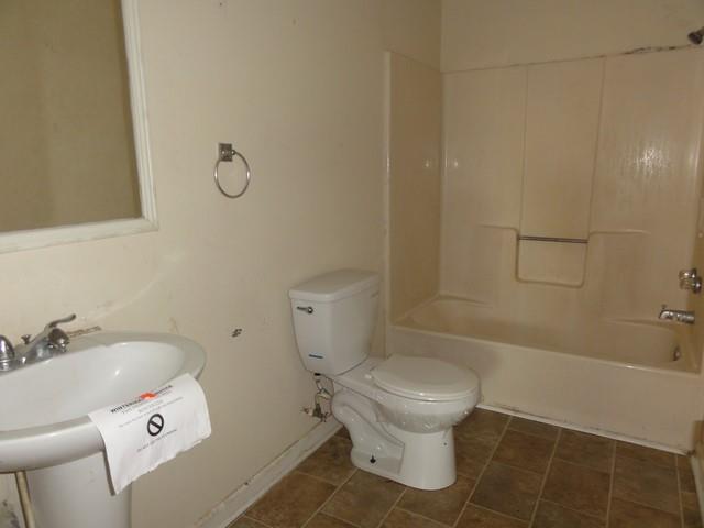 119 La Rue RougeScott, LA, 70583Lafayette County