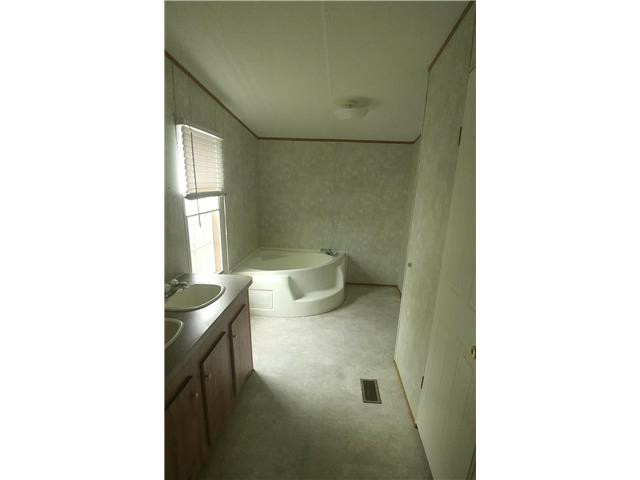 38066 Falconwood DrDenham Springs, LA, 70706Livingston County