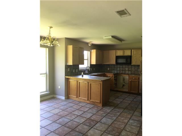1044 Foxlane DrBaton Rouge, LA, 70819East Baton Rouge County