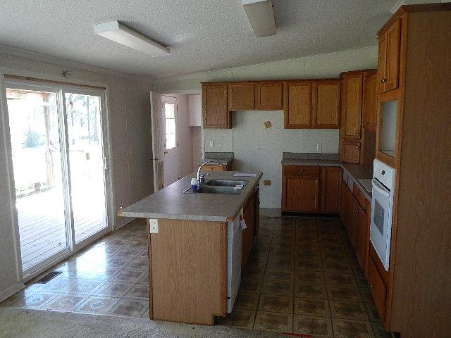 412 Memory LnVivian, LA, 71082Caddo County
