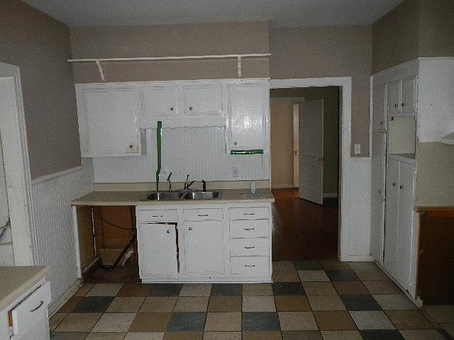 4313 Clingman DrShreveport, LA, 71105Caddo County