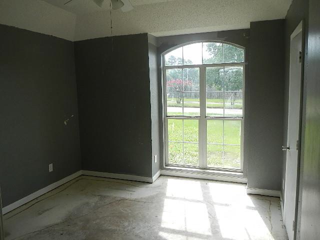 8104 Wild Briar DrShreveport, LA, 71108Caddo County
