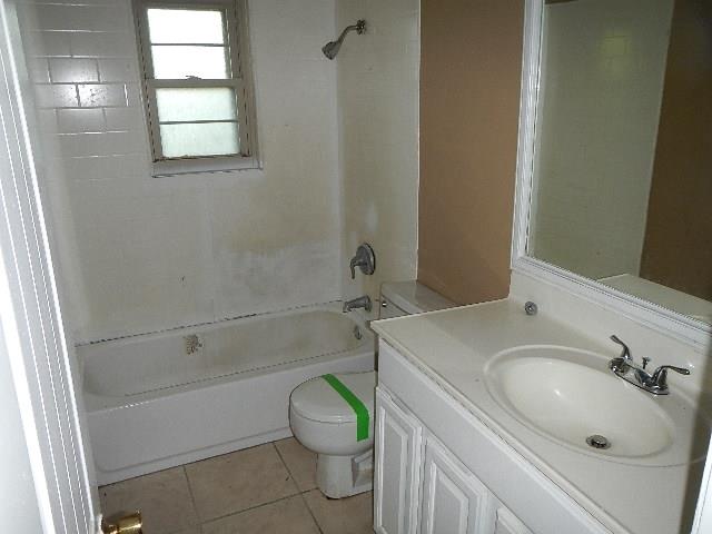 2949 Frostwood DrShreveport, LA, 71108Caddo County