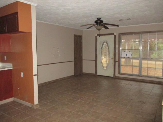 1093 Owens AveJena, LA, 71342La Salle County