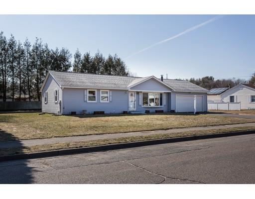 135 Country Rd, Agawam, MA 01001