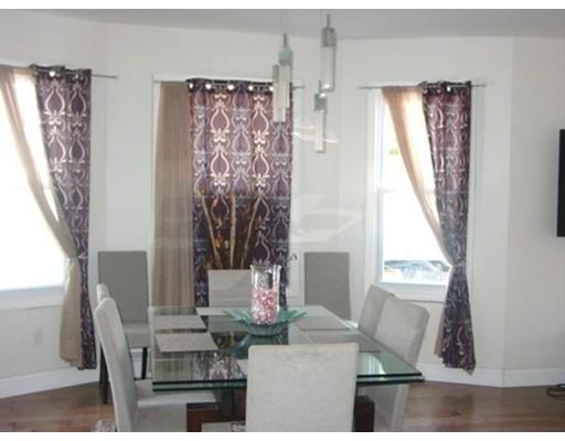 144 Maple St, Agawam, MA 01001