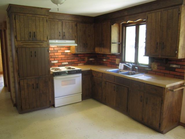 84 Forest RdAgawam, MA, 01001Hampden County