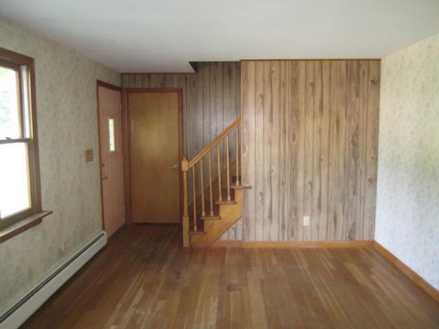 84 Forest RdAgawam, MA, 01001Hampden County