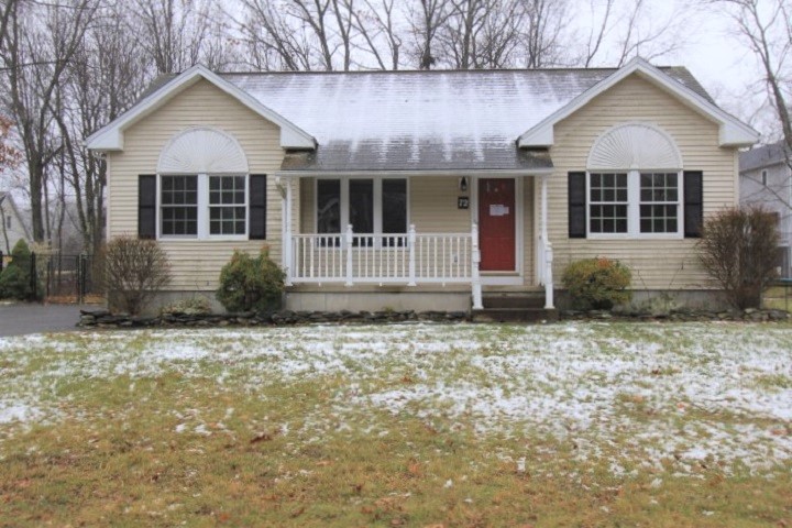 72 Dana HillBelchertown, MA, 01007Hampshire County