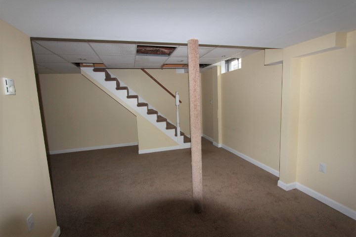 72 Dana HillBelchertown, MA, 01007Hampshire County