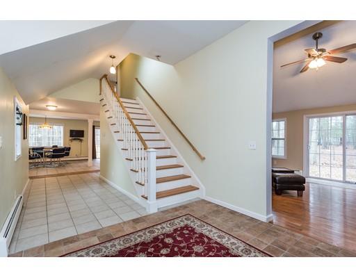 158 Stebbins St, Belchertown, MA 01007