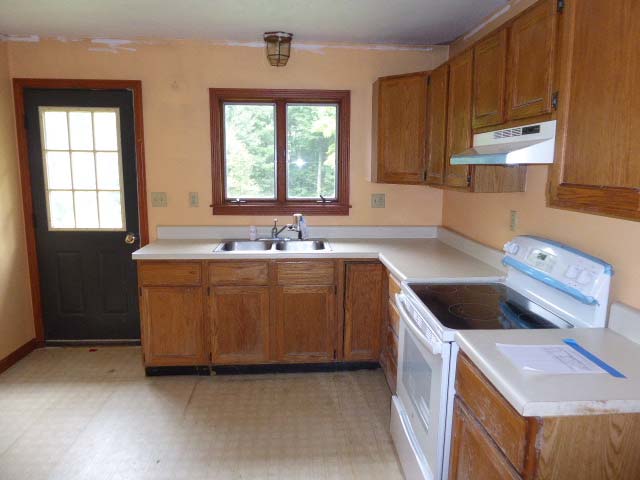 689 Skyline TrlChester, MA, 01011Hampden County