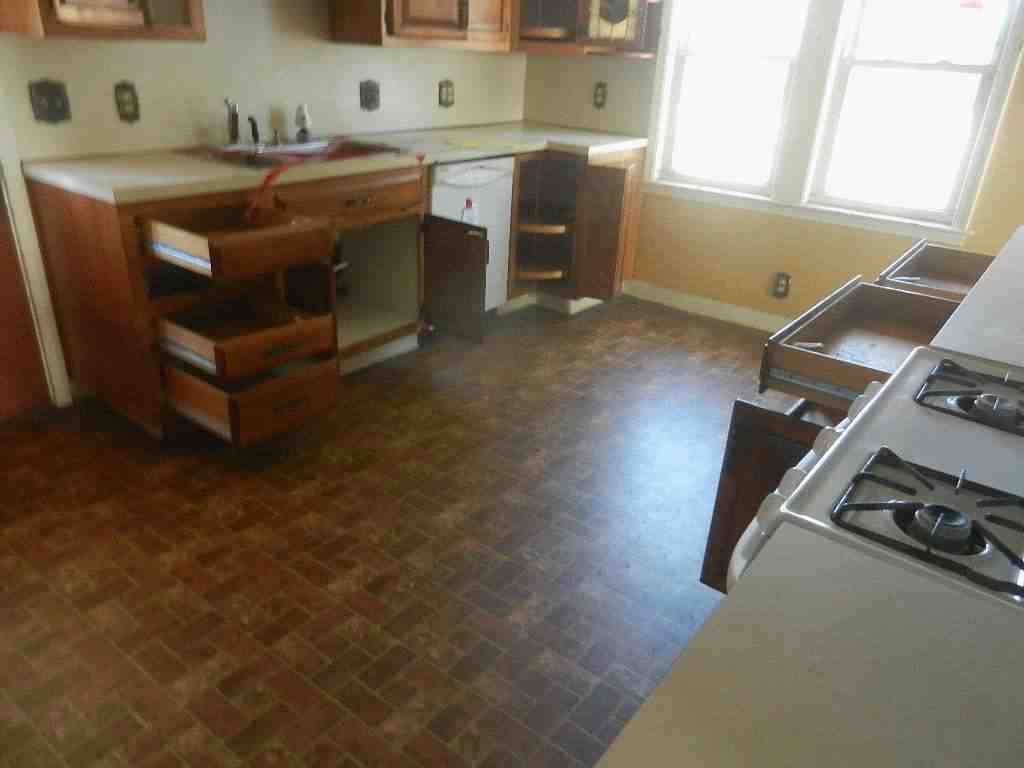 54 Charpentier BlvdChicopee, MA, 01013Hampden County