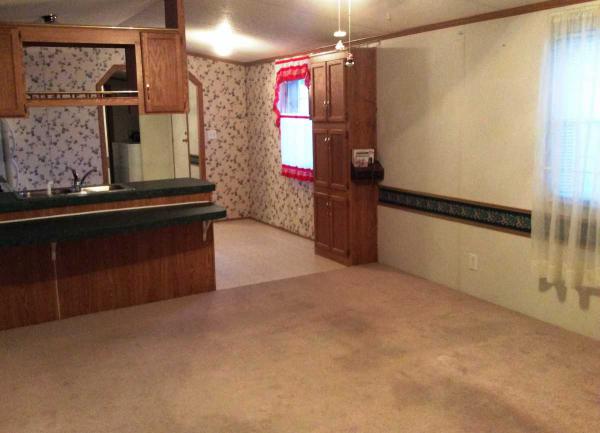 Holiday Circle Mobile Home Park 88 Festival CircleChicopee, MA 01020