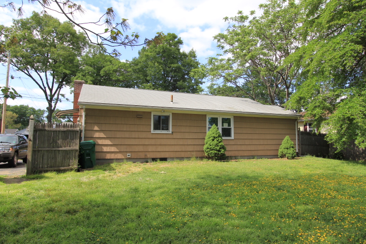 135 Stebbins StChicopee, MA, 01020Hampden County