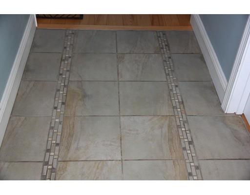 311 East St, Easthampton, MA 01027