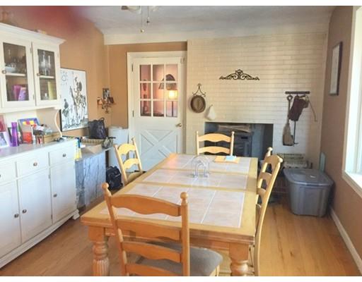 36 Forest Hills Rd, East Longmeadow, MA 01028