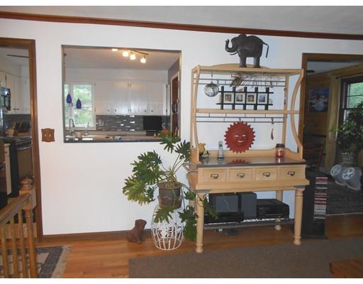 87 Glen Heather Lane, East Longmeadow, MA 01028