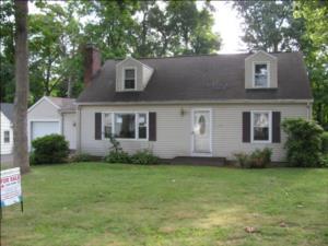 65 Western View CirEast Longmeadow, MA, 01028Hampden County