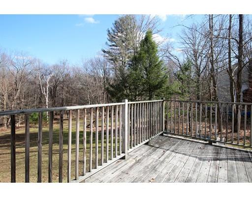 207 Chapin Rd, Hampden, MA 01036
