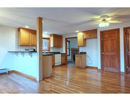 207 Chapin Rd, Hampden, MA 01036