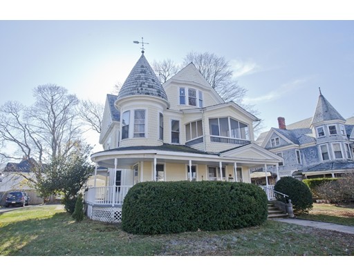 47 Fairfield Avenue, Holyoke, MA 01040