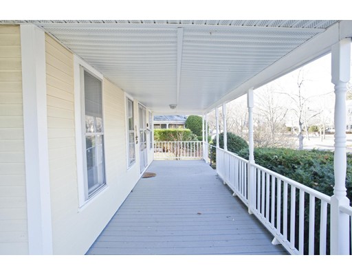47 Fairfield Avenue, Holyoke, MA 01040