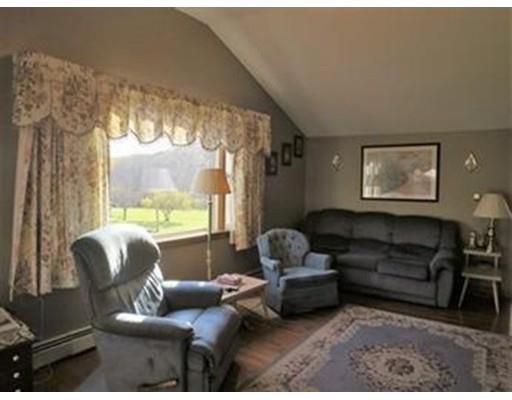 28 Upper Palmer Rd, Monson, MA 01057