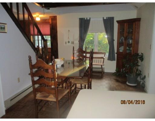 51 Parmenter Rd, Oakham, MA 01068