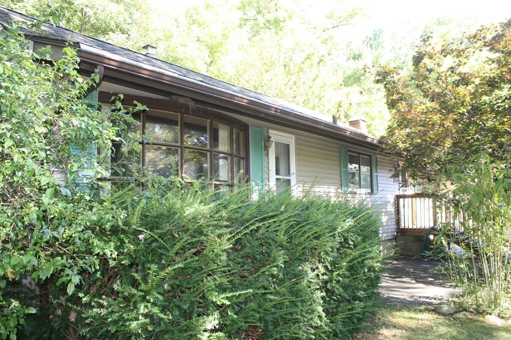 4Wyben Rd, Southampton, MA 01073
