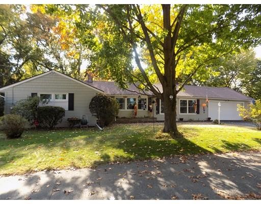 14 Camden St, South Hadley, MA 01075