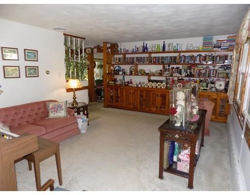 14 Camden St, South Hadley, MA 01075