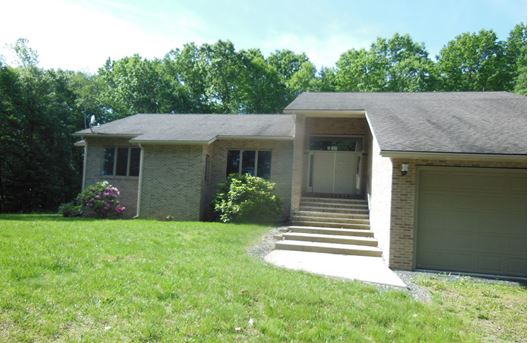 7 Reservoir RdSouthwick, MA, 01077Hampden County