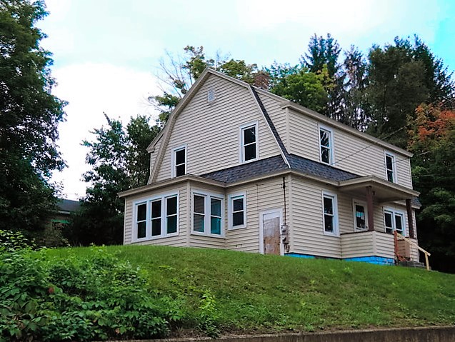 14 Williams StWare, MA, 01082Hampshire County