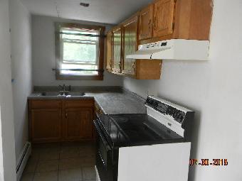 25-27 Grove StWare, MA, 01082Hampshire County