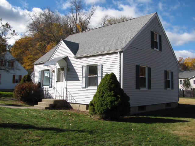 117 Berkshire DrivWestfield, MA, 01085Hampden County