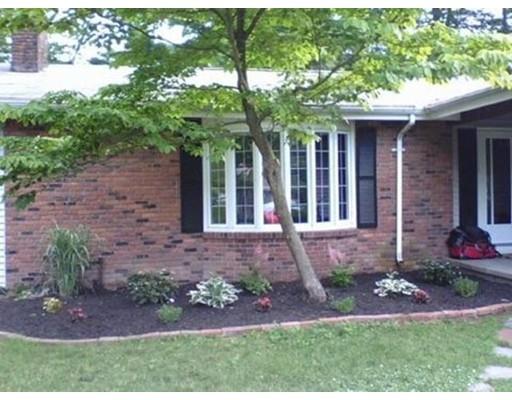 91 Steiger Dr, Westfield, MA 01085