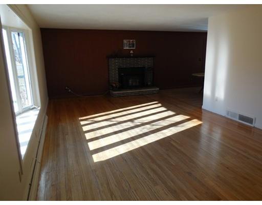 91 Steiger Dr, Westfield, MA 01085