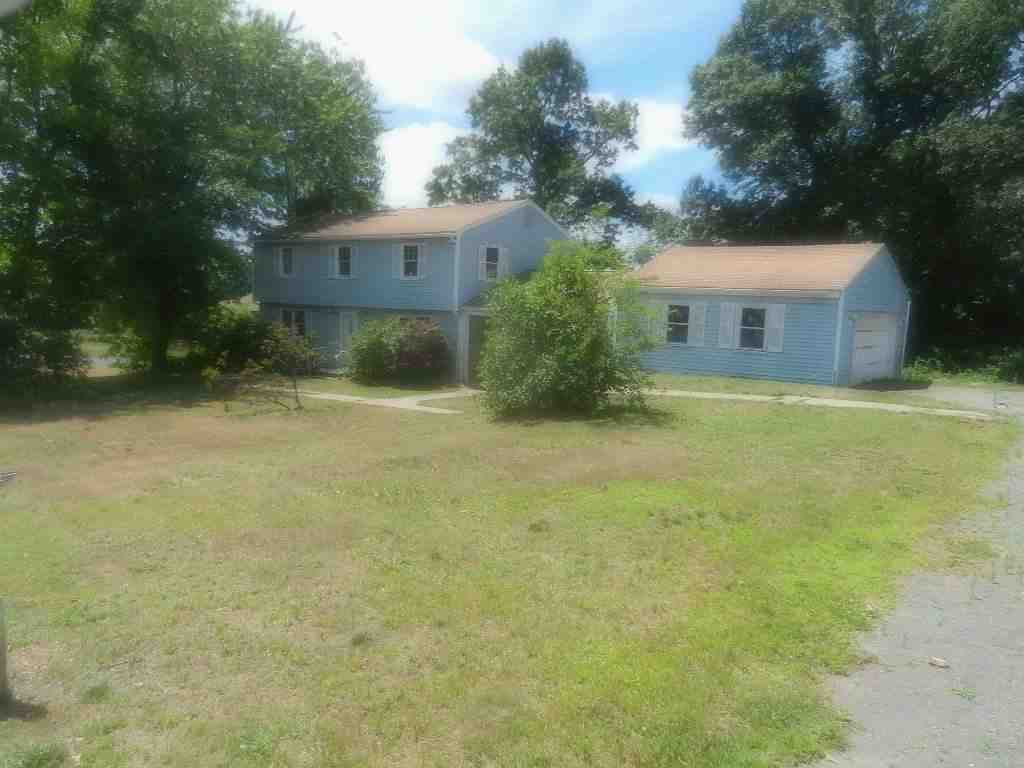 4 Linda DrWestfield, MA, 01085Hampden County