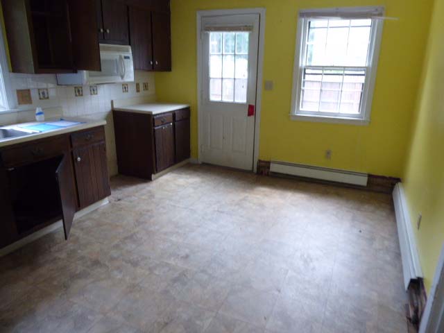 52 Woodbridge LaneWestfield, MA, 01085Hampden County