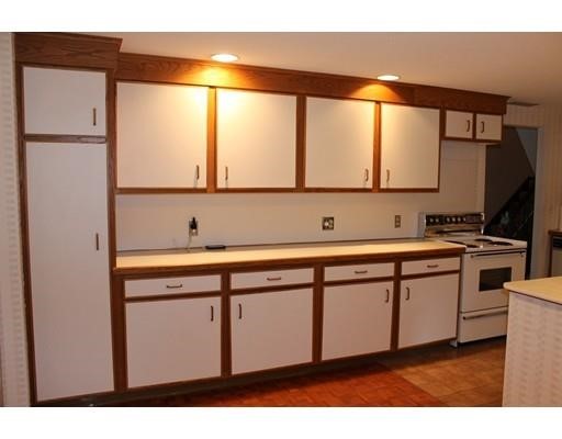 639 Birnie Ave, West Springfield, MA 01089