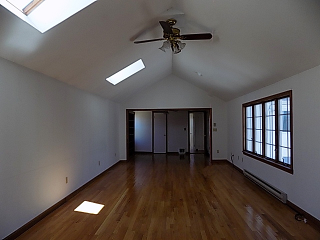 193 Corona StreetSpringfield, MA, 01104Hampden County