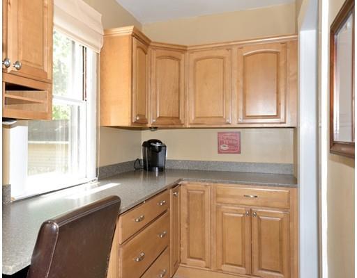 81 Massachusetts Ave., Longmeadow, MA 01106