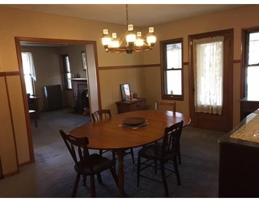 79 Maple Rd, Longmeadow, MA 01106