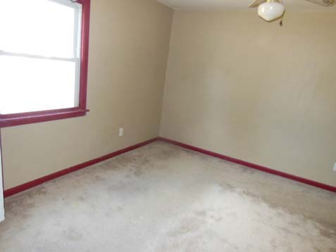 108 Kirk DrSpringfield, MA, 01109Hampden County