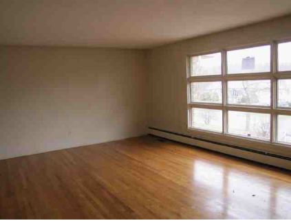 34 Emerson StSpringfield, MA, 01118Hampden County