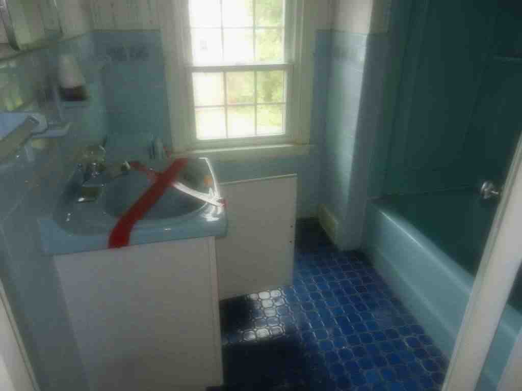 85 Harmon AveSpringfield, MA, 01118Hampden County