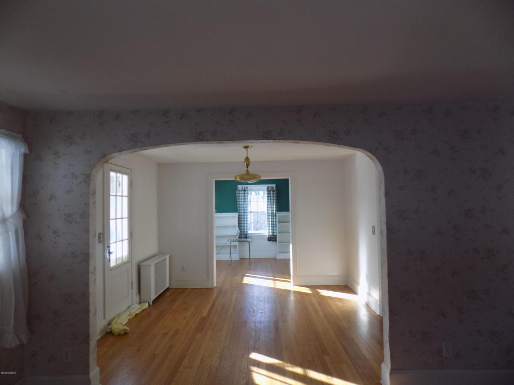 70 Bishop Pkwy, Pittsfield, MA 01201