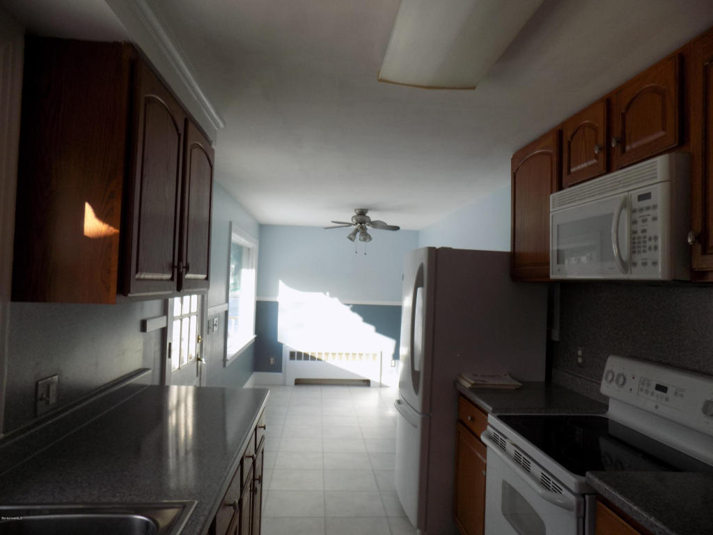 70 Bishop Pkwy, Pittsfield, MA 01201